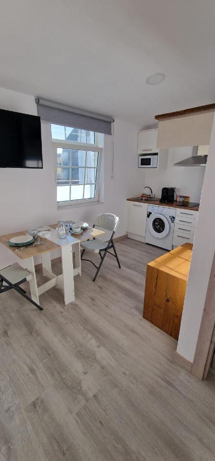 Estudios En Plaza Cabo Da Vila Centro ムシア エクステリア 写真