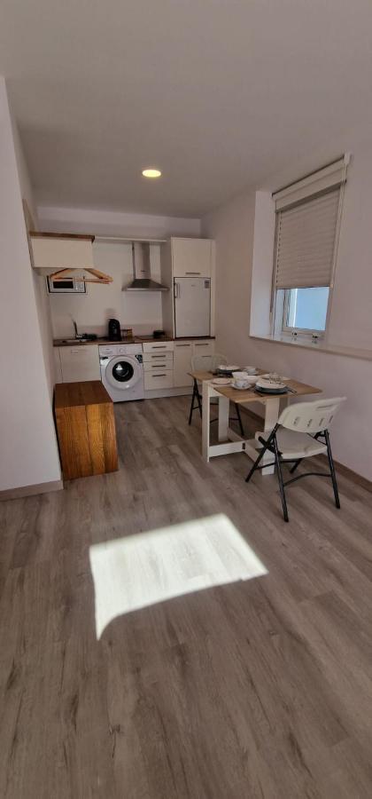 Estudios En Plaza Cabo Da Vila Centro ムシア エクステリア 写真
